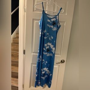 ***😀3 for $35./NWOT Beautiful blue & white maxi dress.